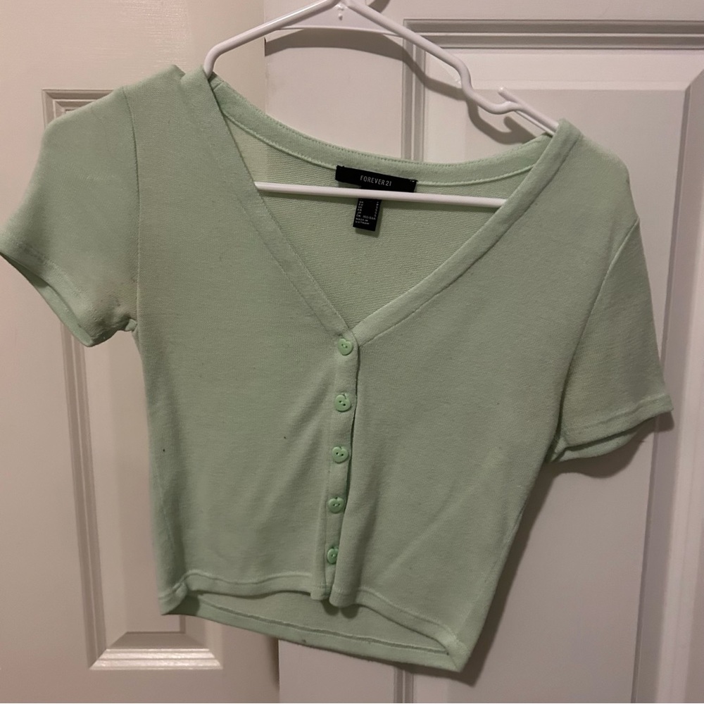 Forever 21 Sweater tee